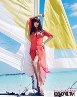 Si-Yeon Park feet photo 1