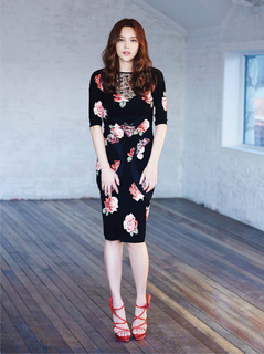 Si-Yeon Park feet photo 4