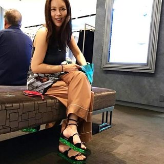 Si-Yeon Park feet photo 20