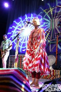 Sia feet photo thumbnail