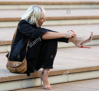 Sia feet photo thumbnail