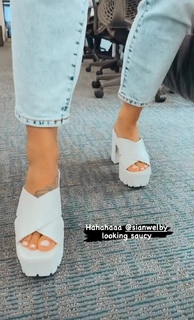 Sian Welby feet photo 15