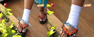 Sibel Can feet photo 16