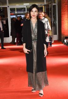 Sibel Kekilli feet photo thumbnail
