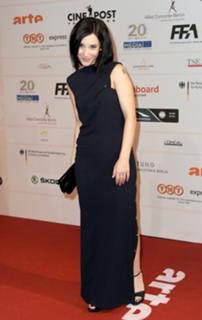 Sibel Kekilli feet photo thumbnail