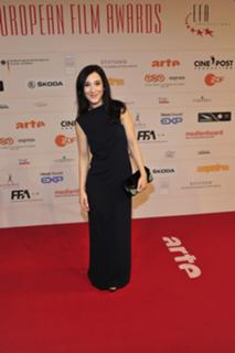 Sibel Kekilli feet photo thumbnail