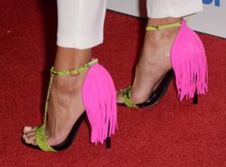 Sibley Scoles feet photo 2