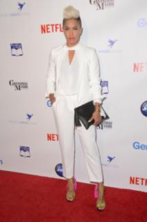 Sibley Scoles feet photo 3