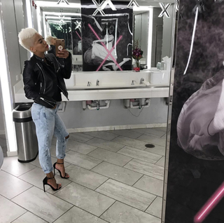 Sibley Scoles feet photo 3