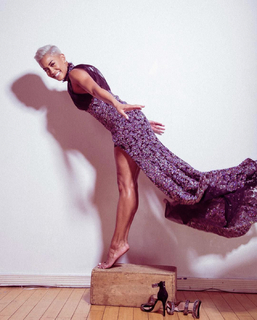 Sibley Scoles feet photo 12