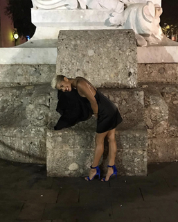 Sibley Scoles feet photo 4