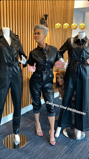 Sibley Scoles feet photo 4