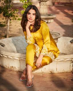 Siddhika Sharma feet photo 11