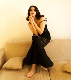 Siddhika Sharma feet photo 6