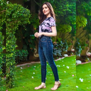 Sidra Niazi feet photo 15