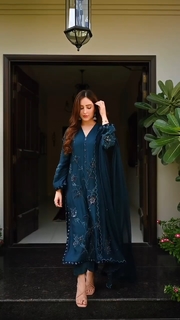 Sidra Niazi feet photo 20