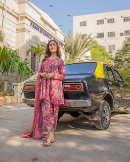 Sidra Niazi feet photo 20