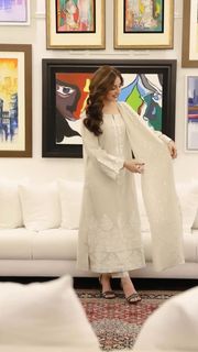Sidra Niazi feet photo 15
