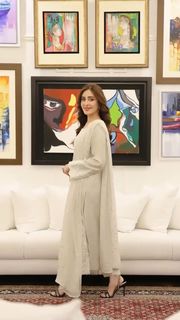 Sidra Niazi feet photo 11