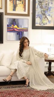 Sidra Niazi feet photo 10