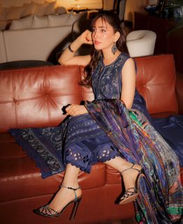 Sidra Niazi feet photo 1