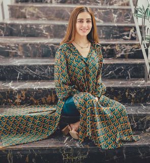 Sidra Niazi feet photo 3