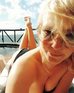 Sidse Mickelborg feet photo 9
