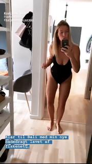 Sidse Mickelborg feet photo 15