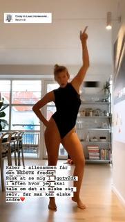 Sidse Mickelborg feet photo 9