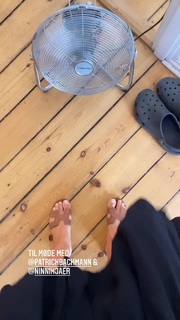 Sidse Mickelborg feet photo 1
