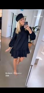 Sidse Mickelborg feet photo 7
