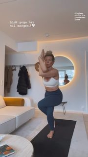 Sidse Mickelborg feet photo 17