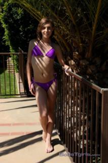 Sienna Grace feet photo 2