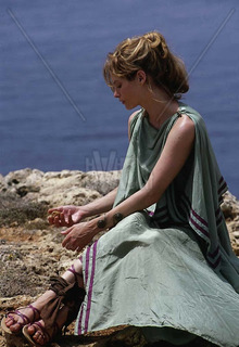 Sienna Guillory feet photo thumbnail