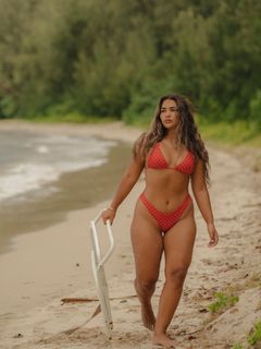 Sienna Mae Gomez feet photo 16
