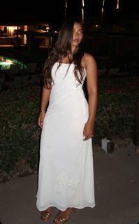 Sienna Mae Gomez feet photo 5
