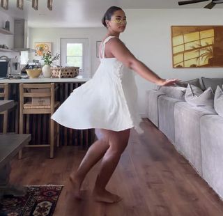 Sienna Mae Gomez feet photo 18