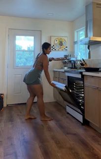 Sienna Mae Gomez feet photo 11