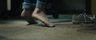 Sienna Miller feet photo thumbnail