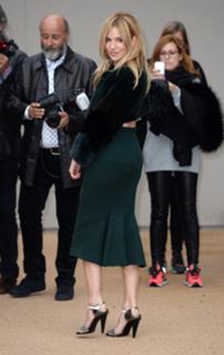 Sienna Miller feet photo thumbnail