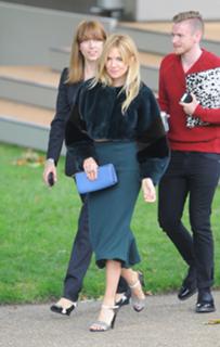 Sienna Miller feet photo thumbnail