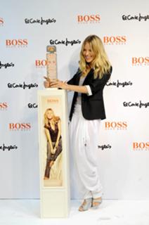 Sienna Miller feet photo thumbnail