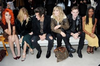 Sienna Miller feet photo thumbnail