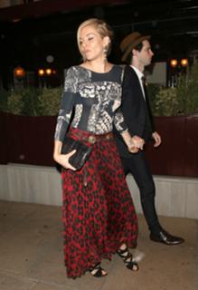 Sienna Miller feet photo thumbnail