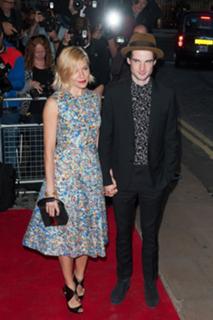 Sienna Miller feet photo thumbnail