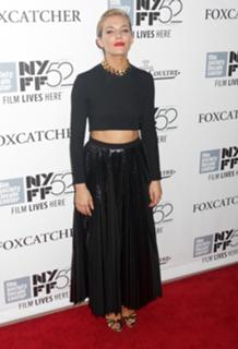 Sienna Miller feet photo thumbnail