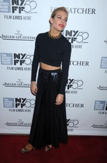 Sienna Miller feet photo thumbnail