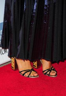 Sienna Miller feet photo thumbnail