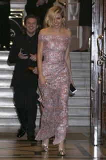 Sienna Miller feet photo thumbnail