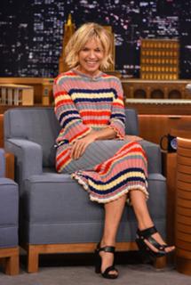 Sienna Miller feet photo thumbnail